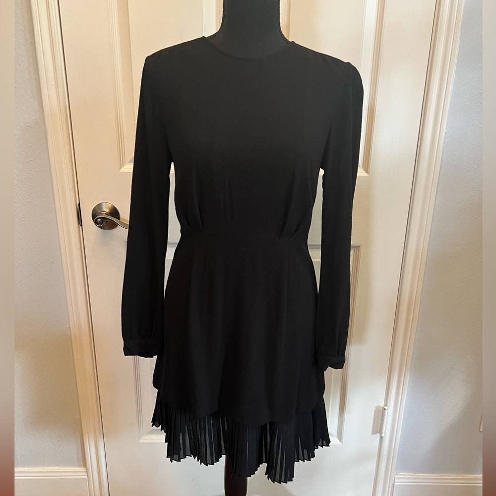 Michael Kors Black Long-Sleeve Pleated Hem Midi Dress